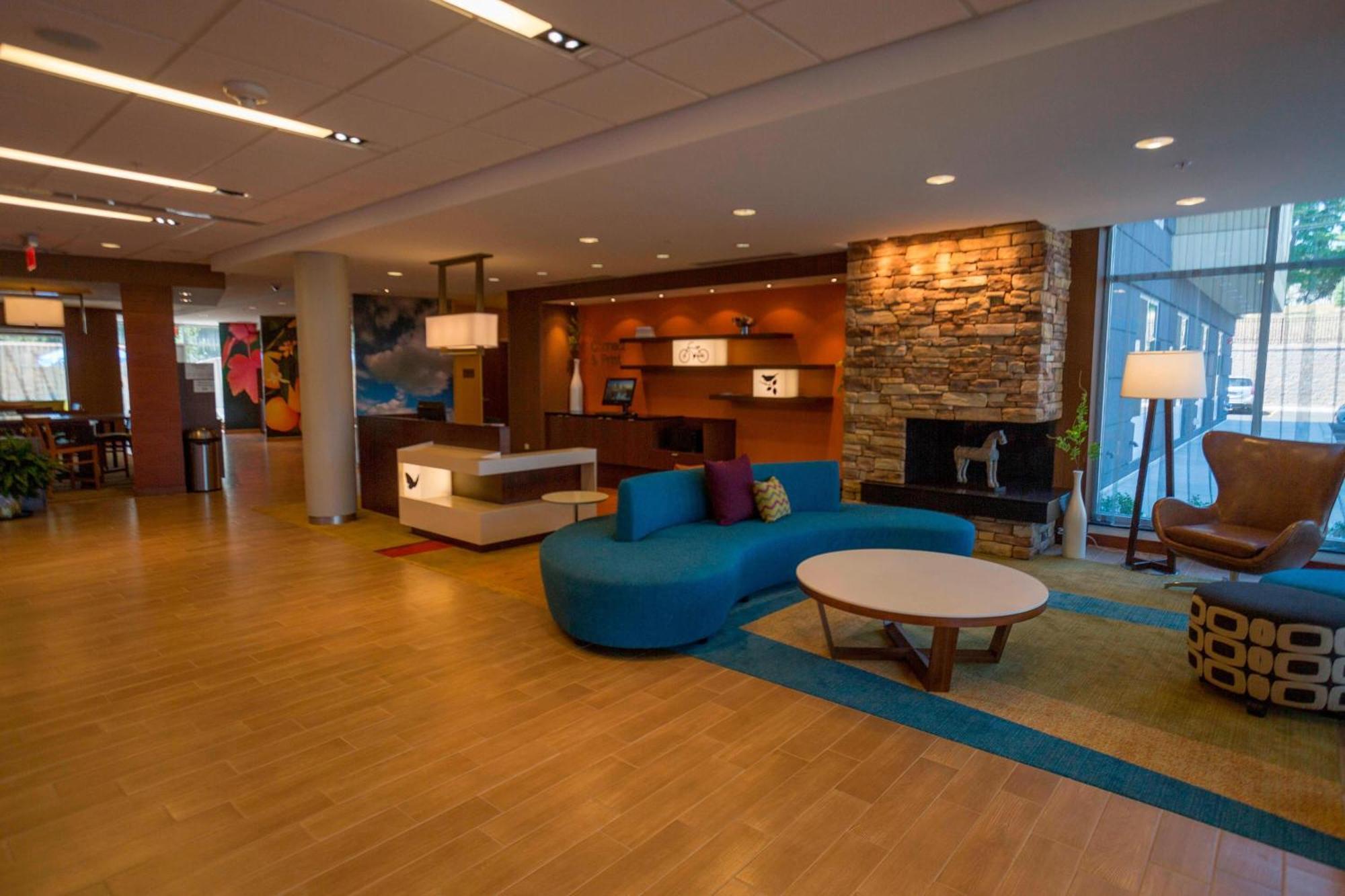 Hotel Fairfield & By Marriott Finger Lakes Geneva