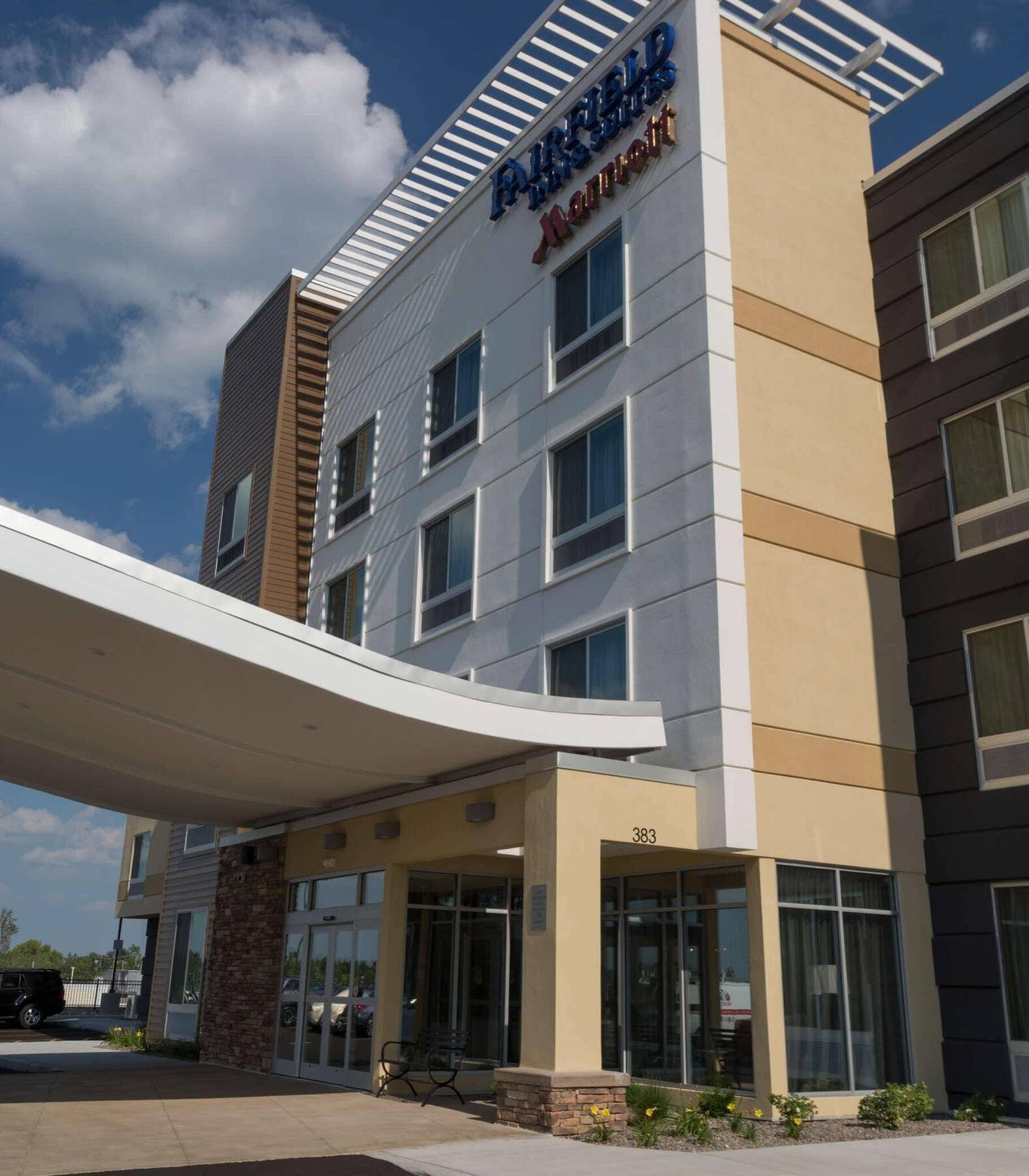 Fairfield & By Marriott Finger Lakes Hotel Geneva